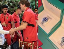 Presiden Prabowo Hadiahkan Jam Rolex ke Pemain Timnas Indonesia, Uang Pribadi yang Digunakan