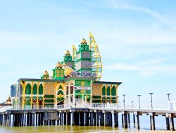Bupati Tanah Bumbu Dukung Penuh Renovasi Masjid Apung Ziyadatul Abrar, Siap Jadi Ikon Wisata Religi Baru